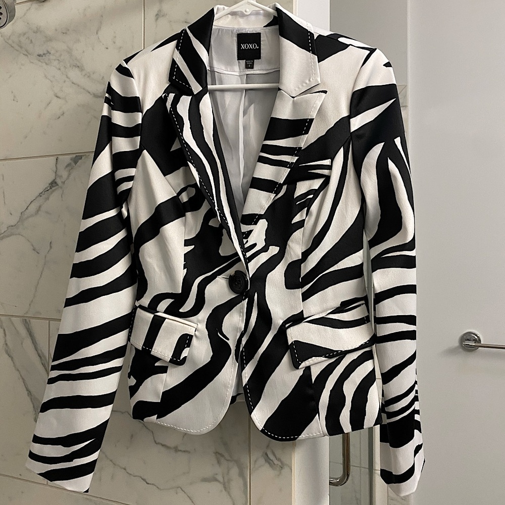 XOXO Blazer